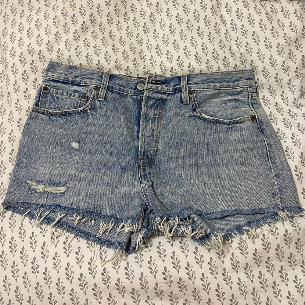 Levi’s 501 Light Wash High Rise Jean Shorts
